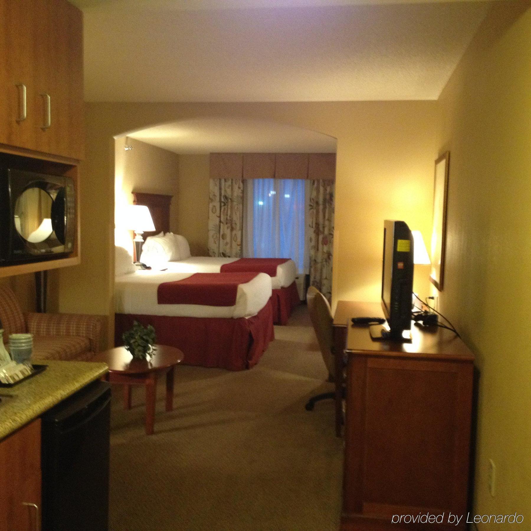Holiday Inn Express & Suites Bloomington By Ihg Exteriér fotografie