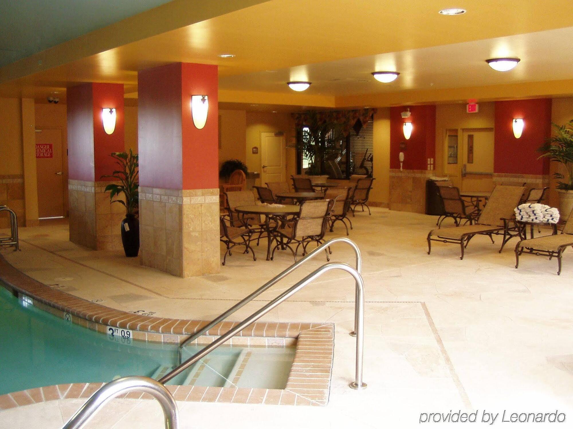 Holiday Inn Express & Suites Bloomington By Ihg Exteriér fotografie