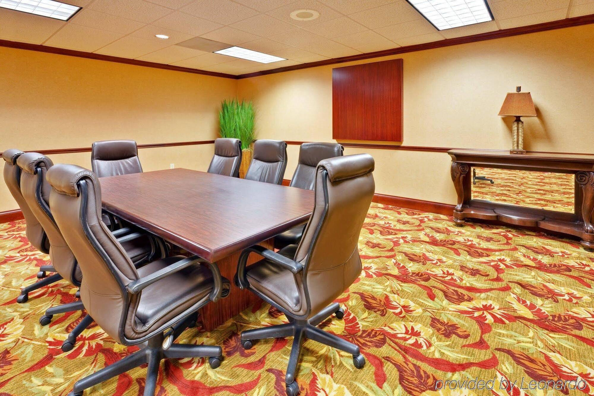Holiday Inn Express & Suites Bloomington By Ihg Exteriér fotografie